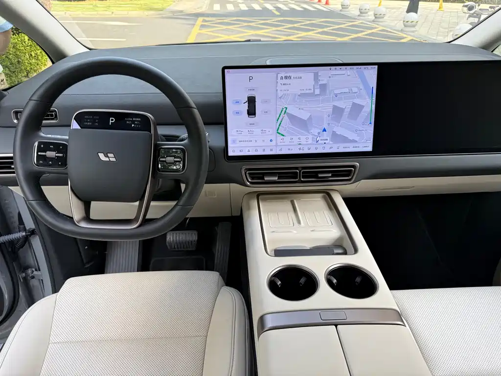 Li Auto Li MEGA — миниатюра 9