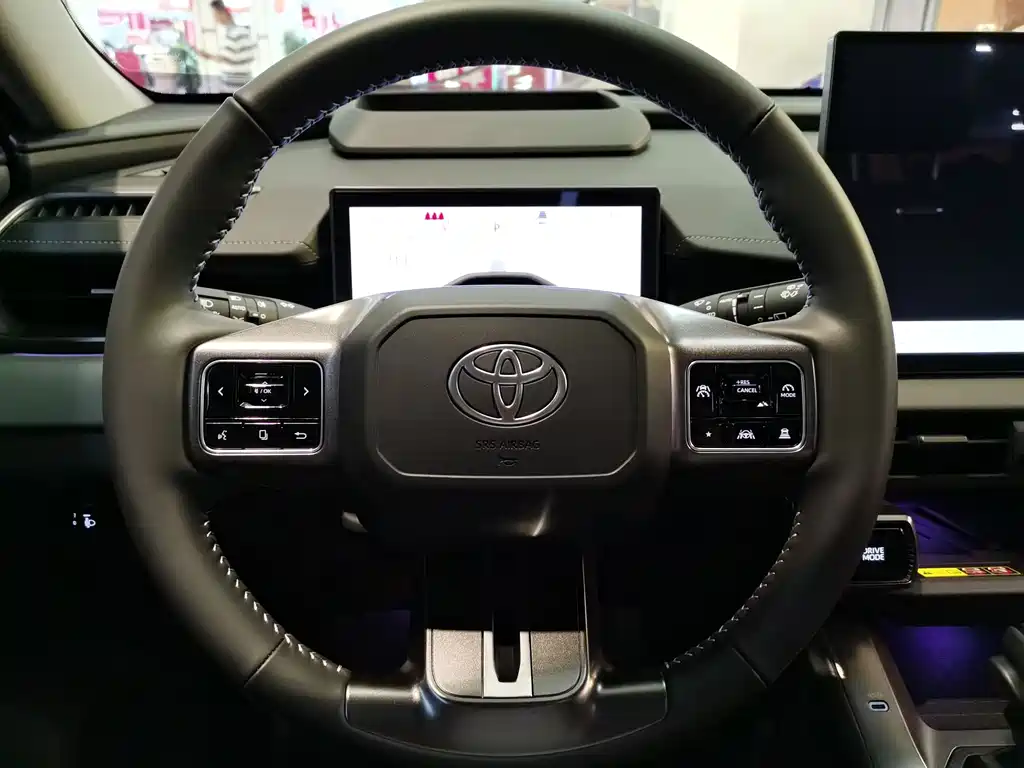 Toyota Wildlander — миниатюра 6
