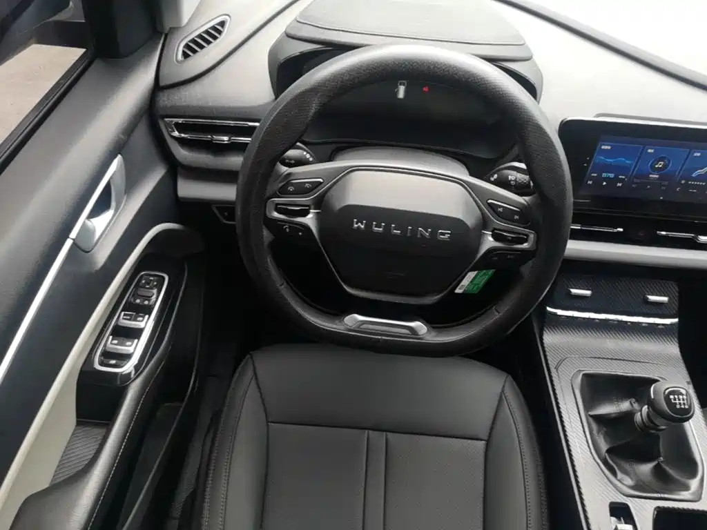 Wuling Victory — миниатюра 11