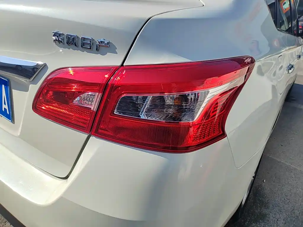 Nissan Sylphy — миниатюра 8