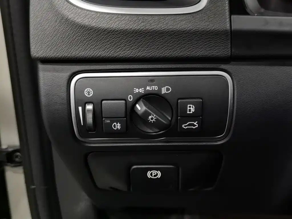 Volvo V60 — миниатюра 21