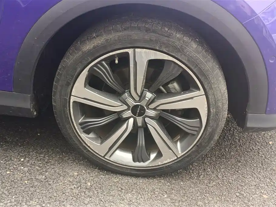 Roewe MARVEL X — миниатюра 5
