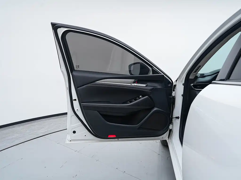 Mazda Atenza — миниатюра 12