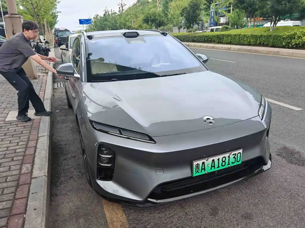 NIO ET5T — миниатюра 3