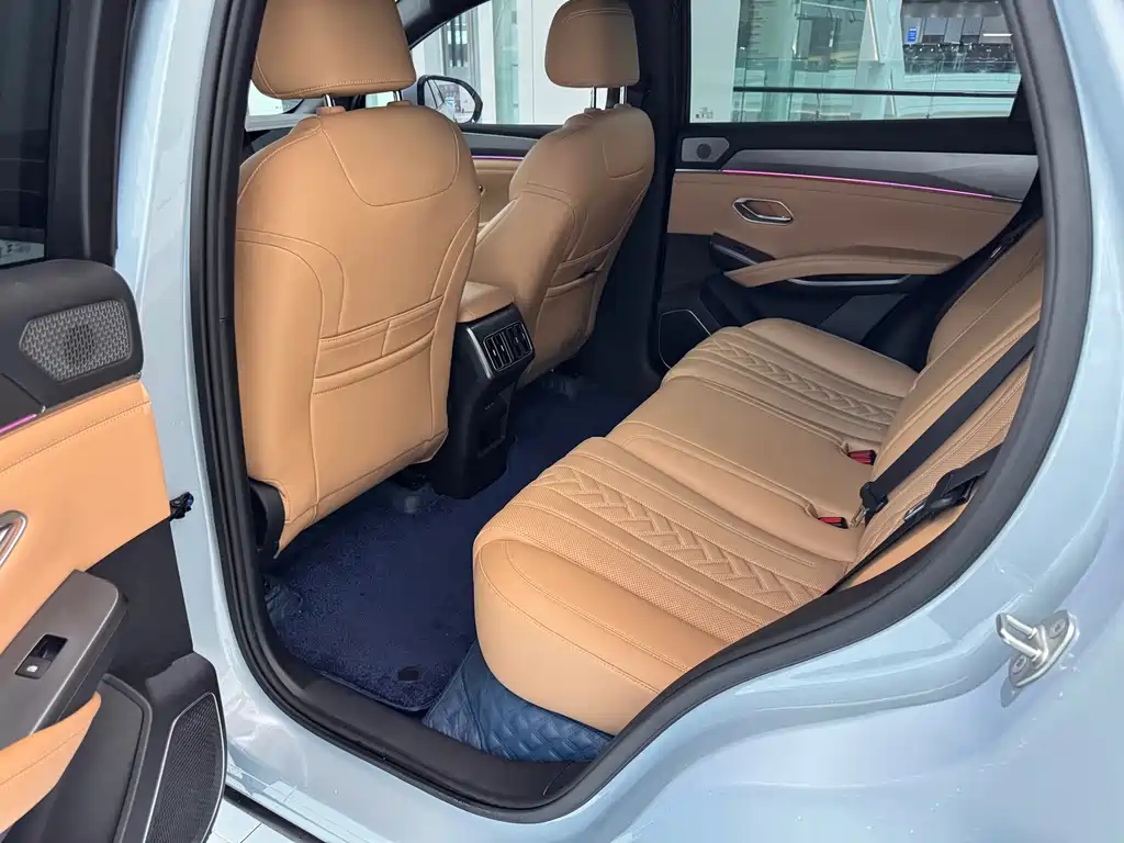 BYD L DM-i — миниатюра 6