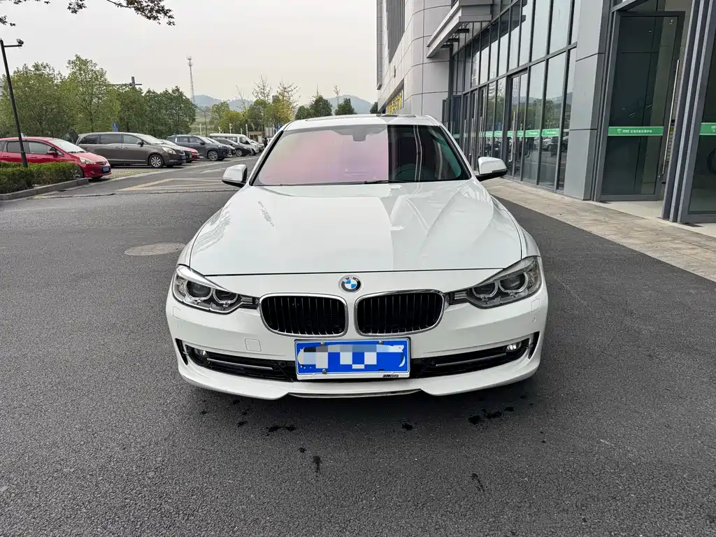 BMW 3 Series — миниатюра 2