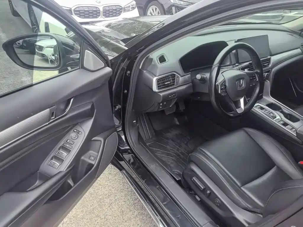 Honda Accord — миниатюра 16