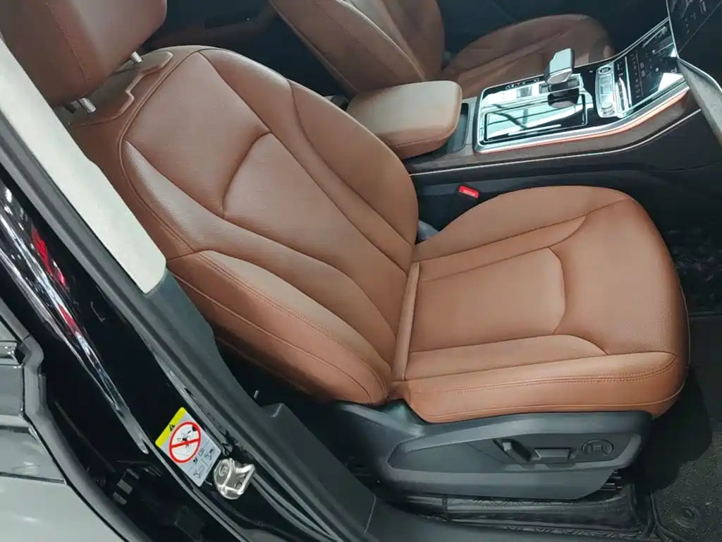 Audi Q7 — миниатюра 25