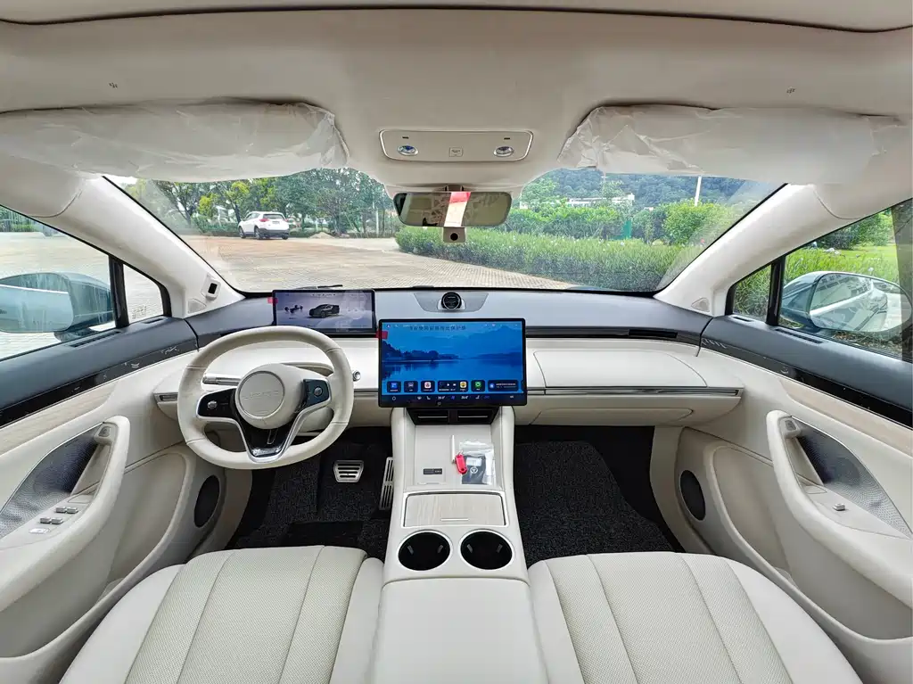 Luxeed R7 2025 251km Max