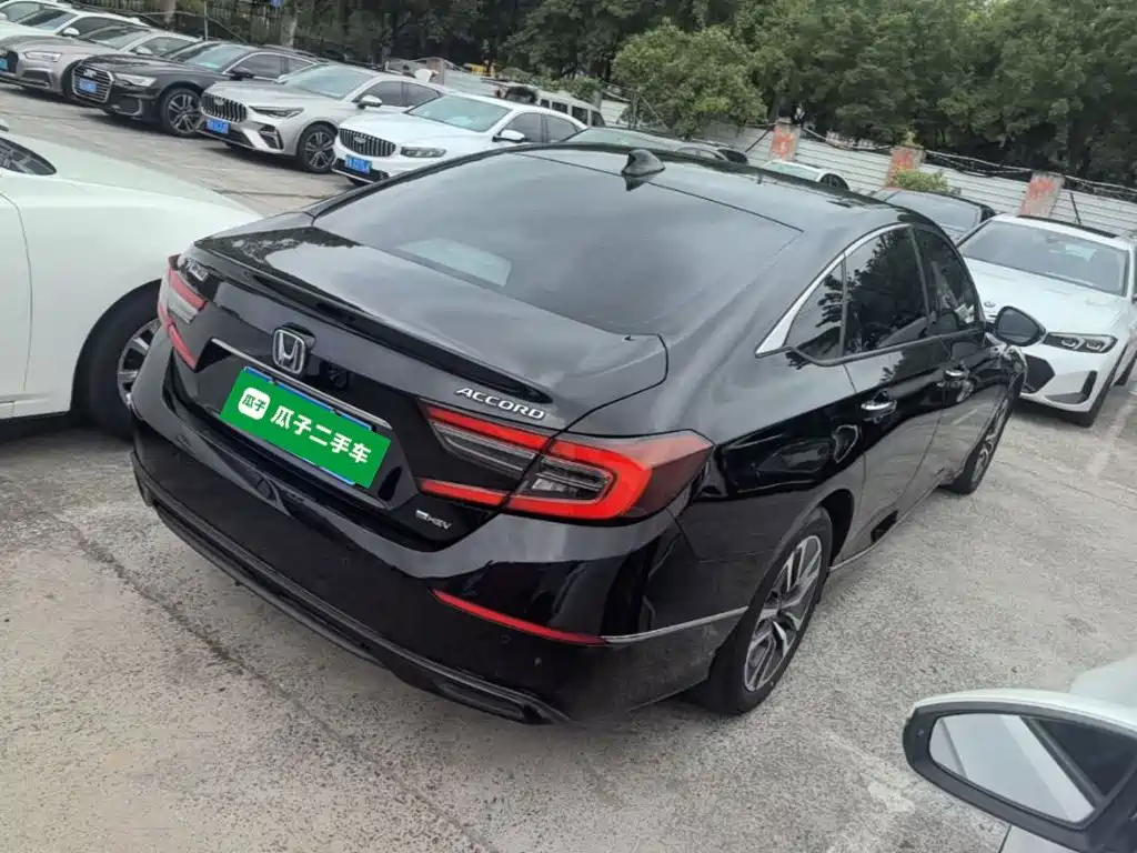 Honda Accord — миниатюра 7