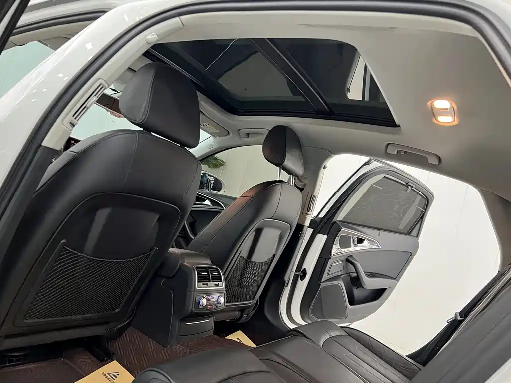 Audi A6L — миниатюра 10