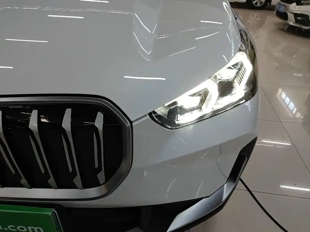 BMW iX1 — миниатюра 24