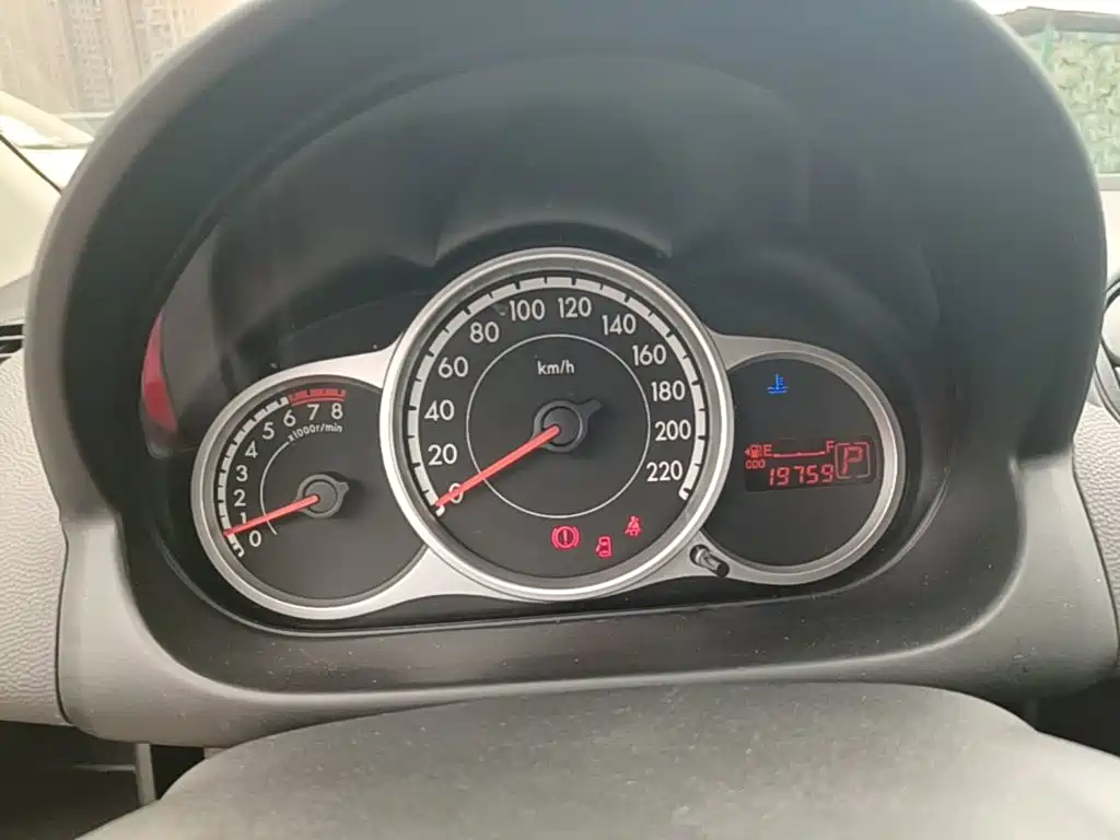 Mazda 2 — миниатюра 12
