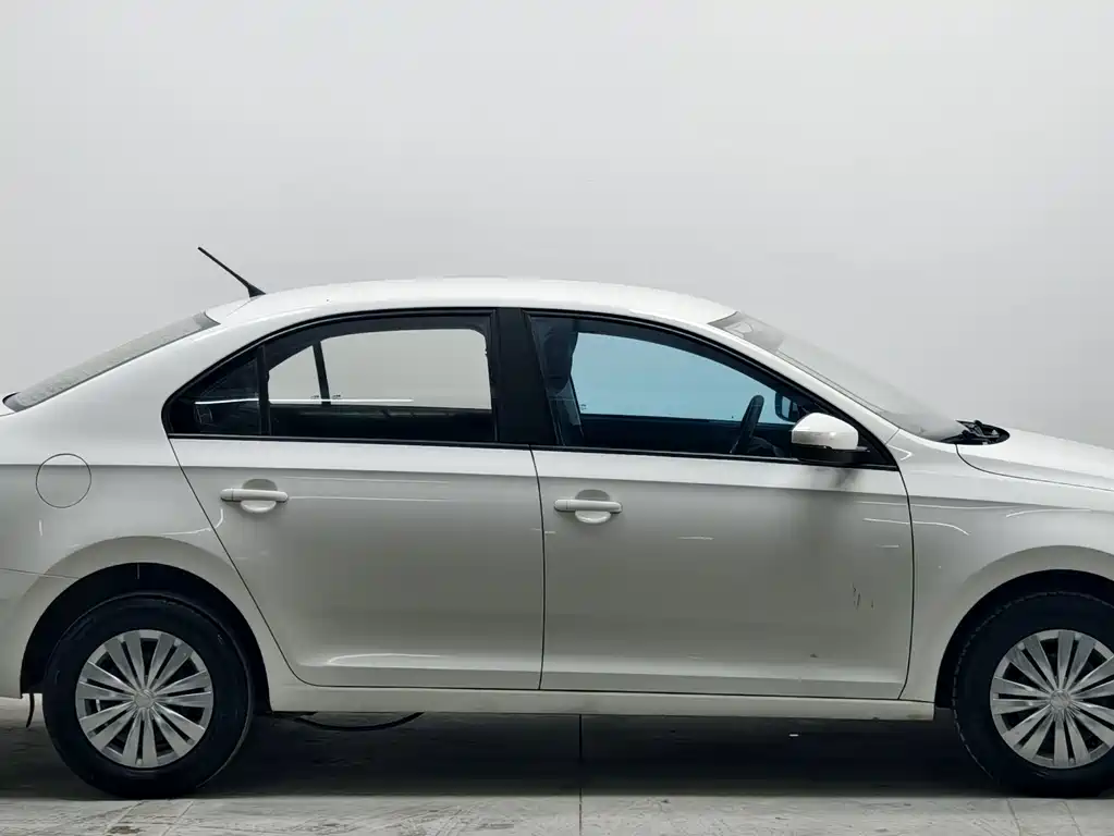 Volkswagen Santana — миниатюра 8