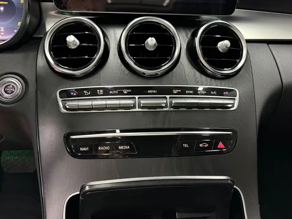 Mercedes-Benz C-Class — миниатюра 15