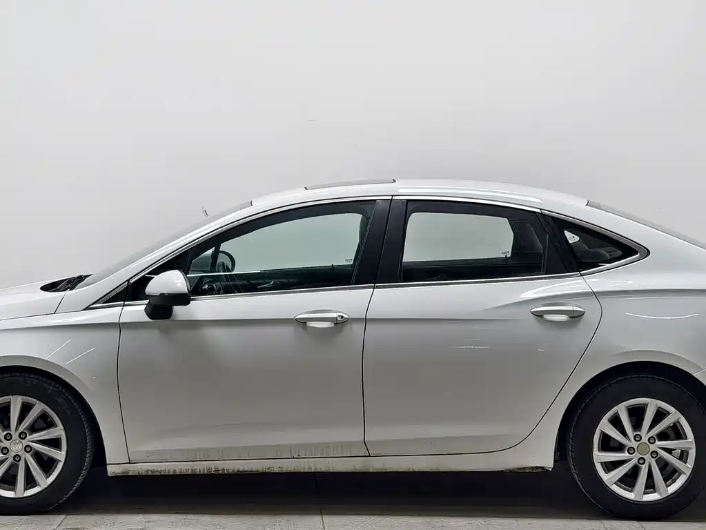 Buick Verano — миниатюра 7