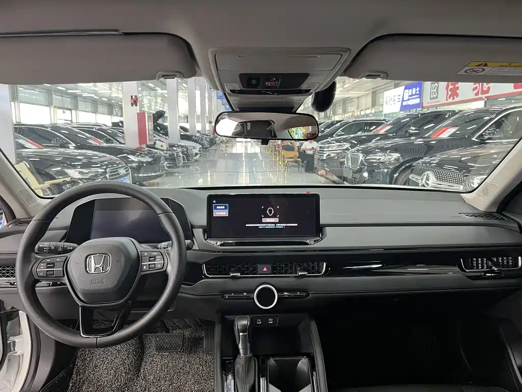 Honda Inspire — миниатюра 6