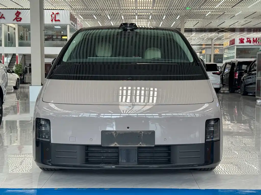 Li Auto Li MEGA — миниатюра 2