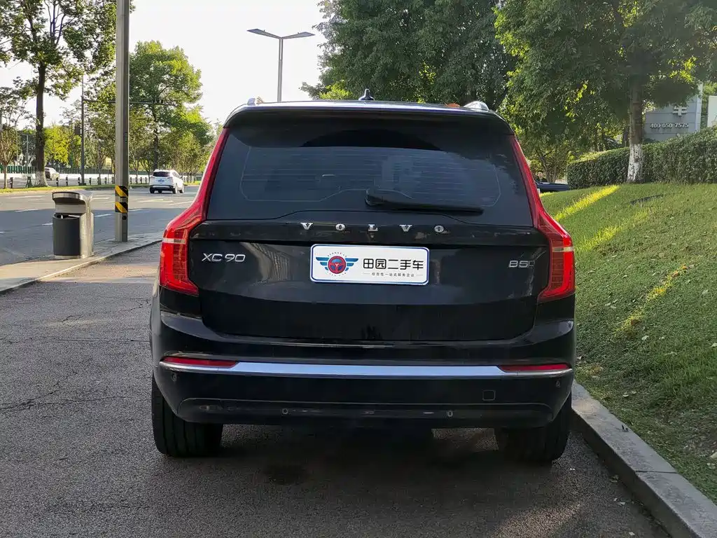 Volvo XC90 — миниатюра 5