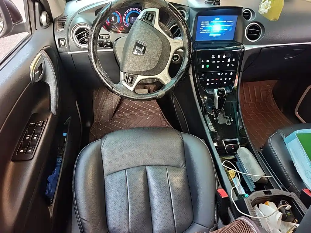 Luxgen Big 7 SUV — миниатюра 11