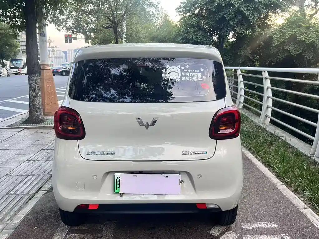 Wuling MINIEV — миниатюра 8