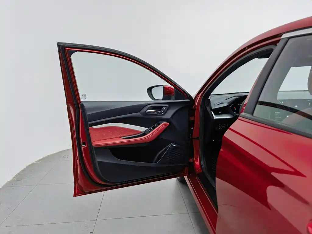 MG MG5 — миниатюра 8
