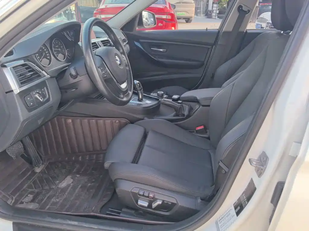 BMW 3 Series — миниатюра 15