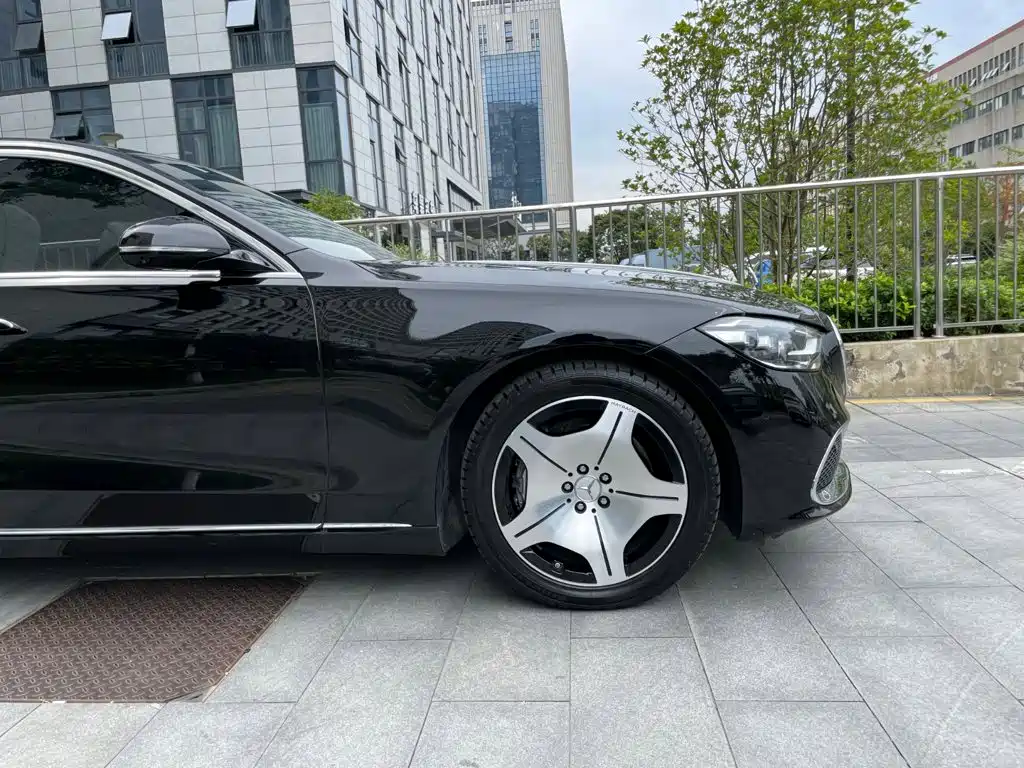 Mercedes-Benz S-Class — миниатюра 24