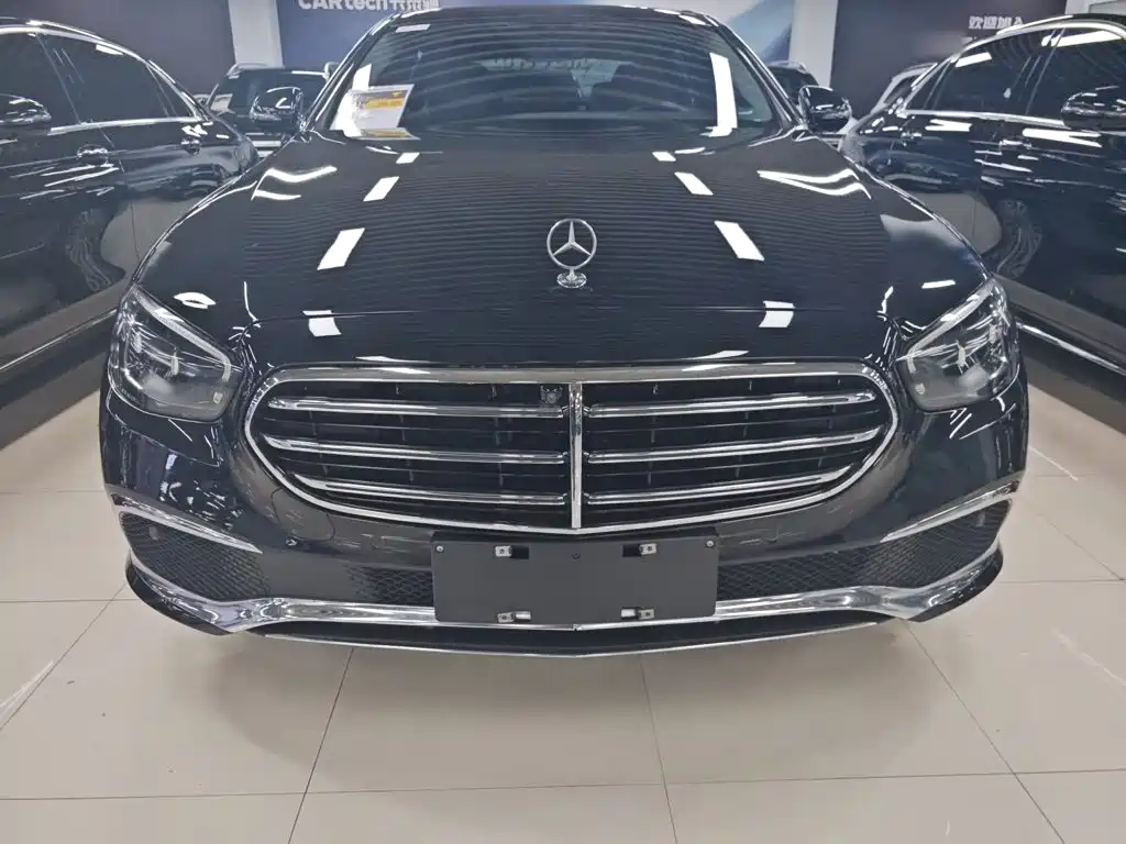 Mercedes-Benz E-Class — миниатюра 4