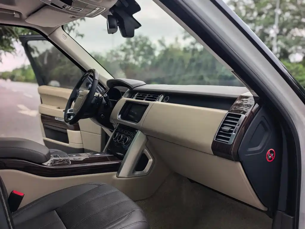 Land Rover Range Rover — миниатюра 10