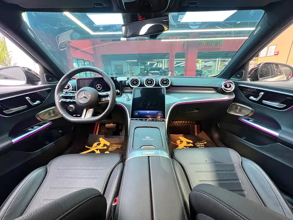 Mercedes-Benz C-Class — миниатюра 12