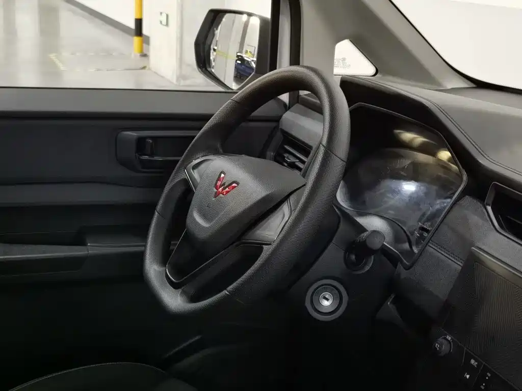 Wuling Hongguang PLUS — миниатюра 22