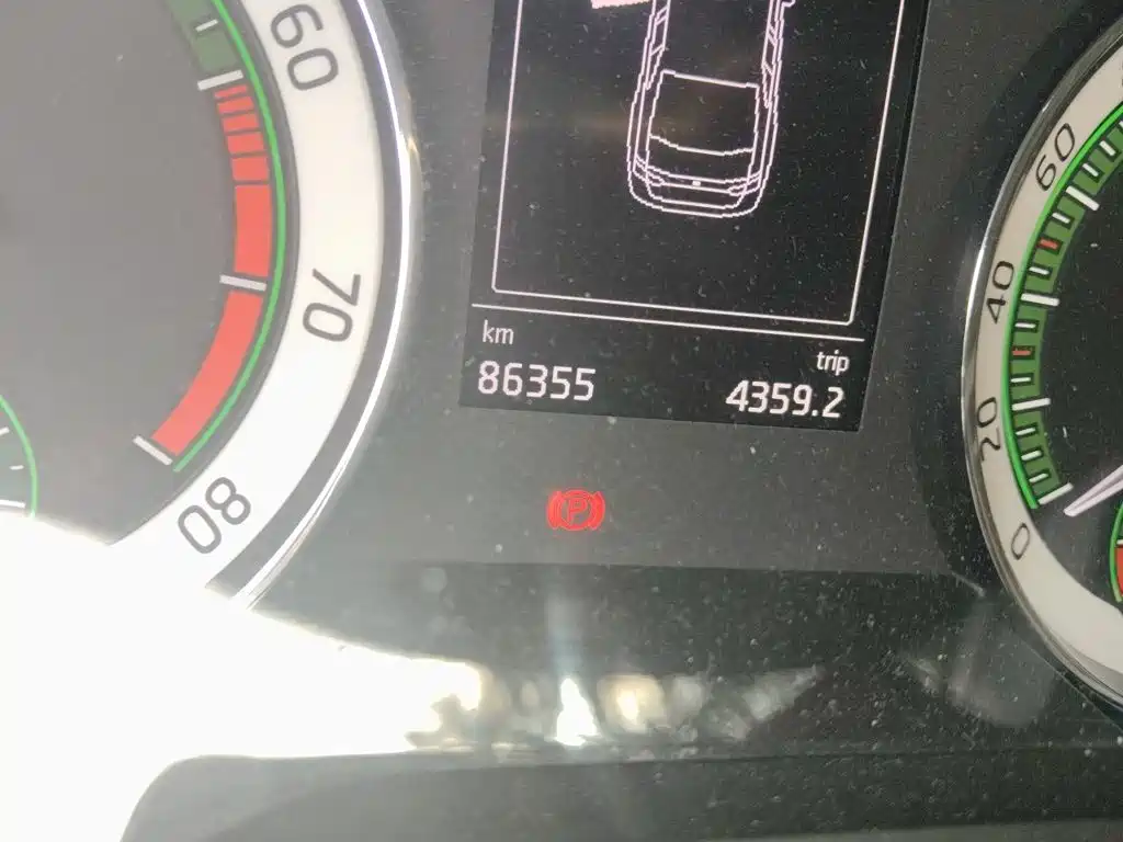 Skoda Superb — миниатюра 5