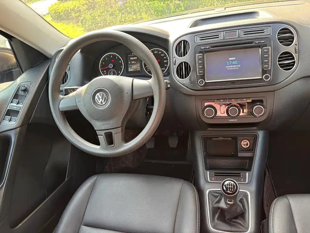 Volkswagen Tiguan — миниатюра 11