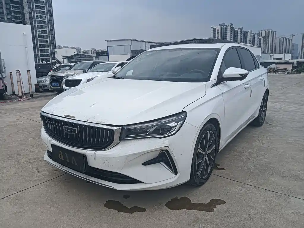 Geely Emgrand 2021
