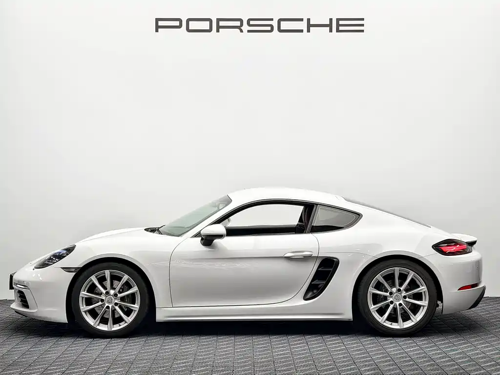 Porsche 718 2020 Cayman 2.0T