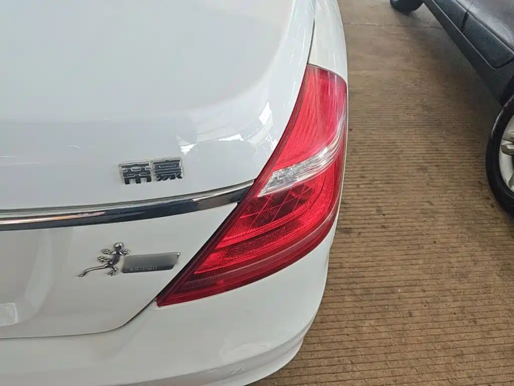 Geely Emgrand — миниатюра 8