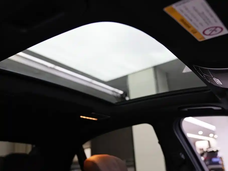 Mercedes-Benz S-Class — миниатюра 14