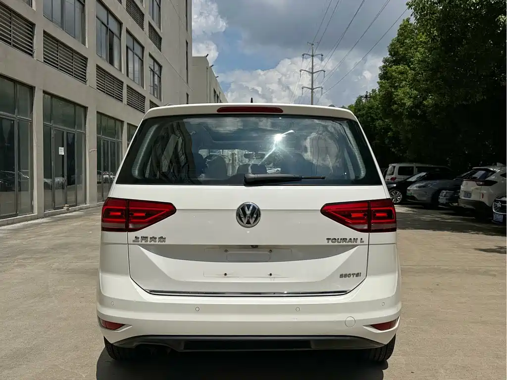 Volkswagen Touran — миниатюра 15