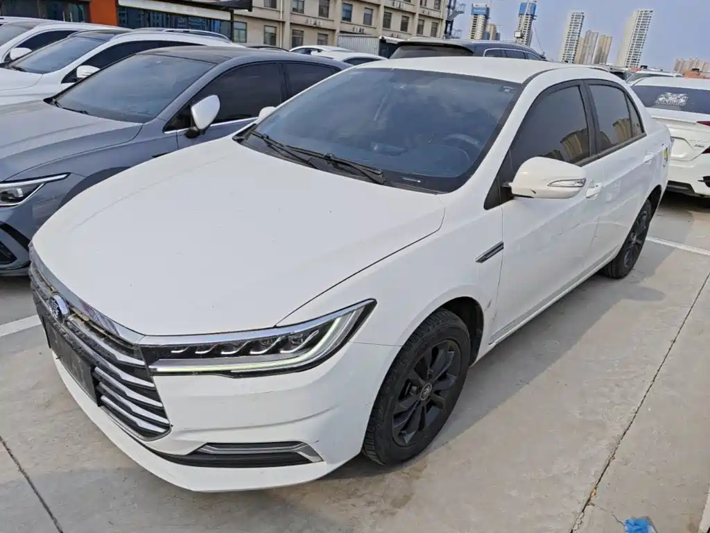 BYD Qin — миниатюра 2