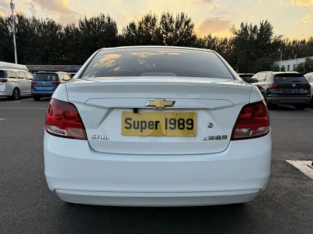 Chevrolet Sail — миниатюра 5