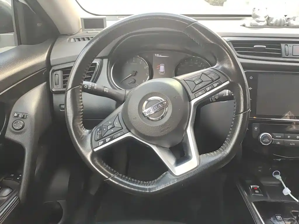 Nissan X-Trail — миниатюра 3