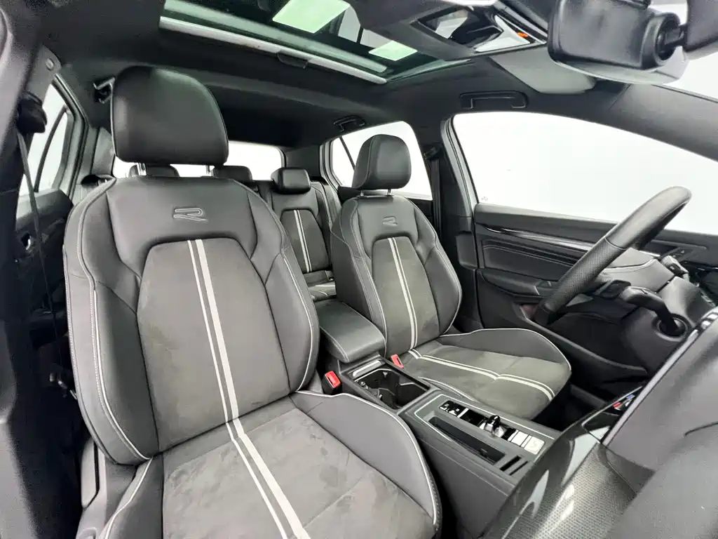 Volkswagen Golf — миниатюра 12