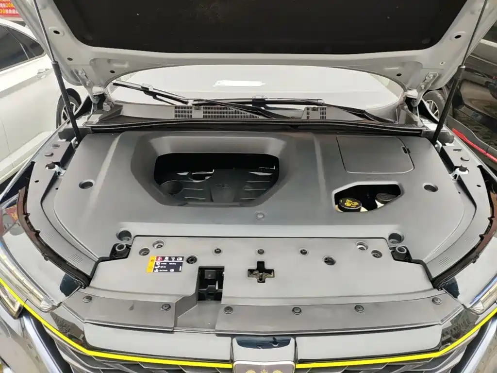 Roewe RX5 — миниатюра 20