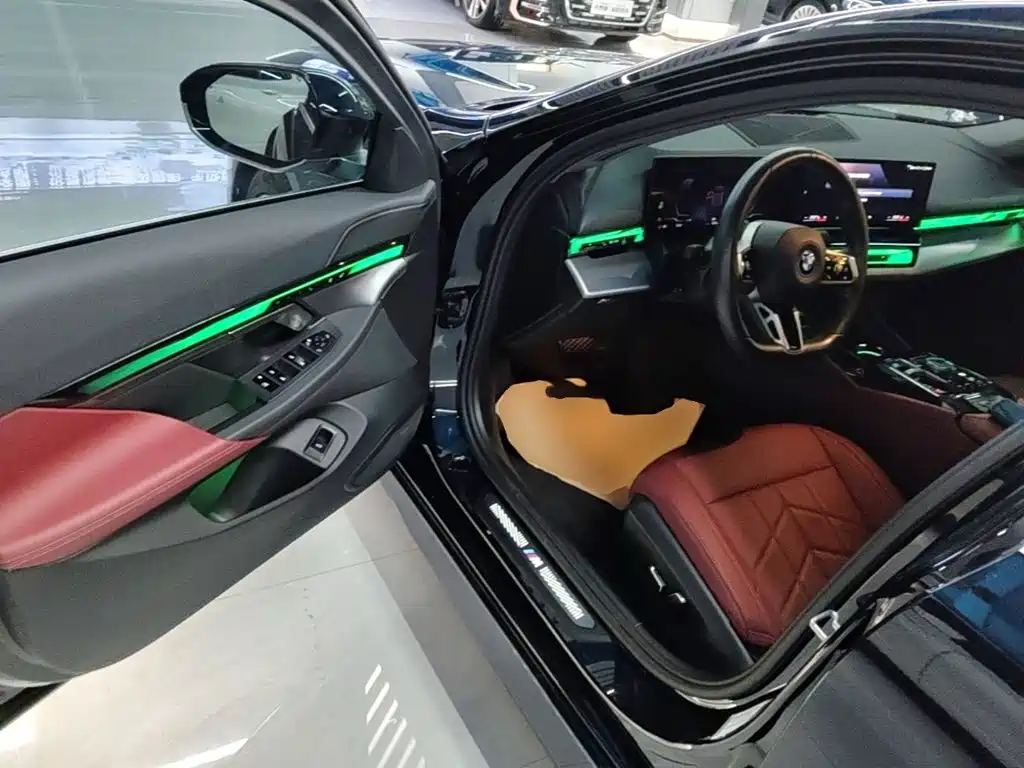 BMW i5 — миниатюра 17