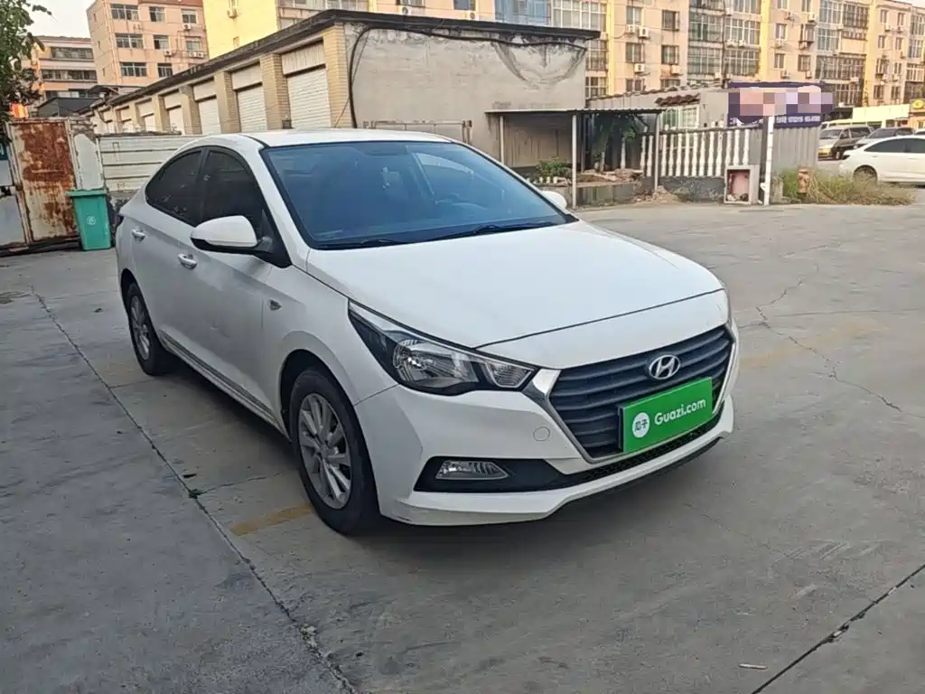 Hyundai Verna — миниатюра 4