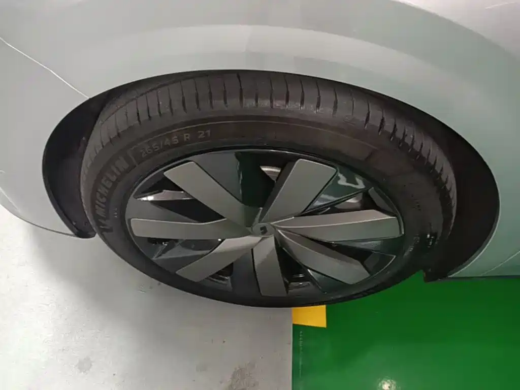 Li Auto Li i8 — миниатюра 23