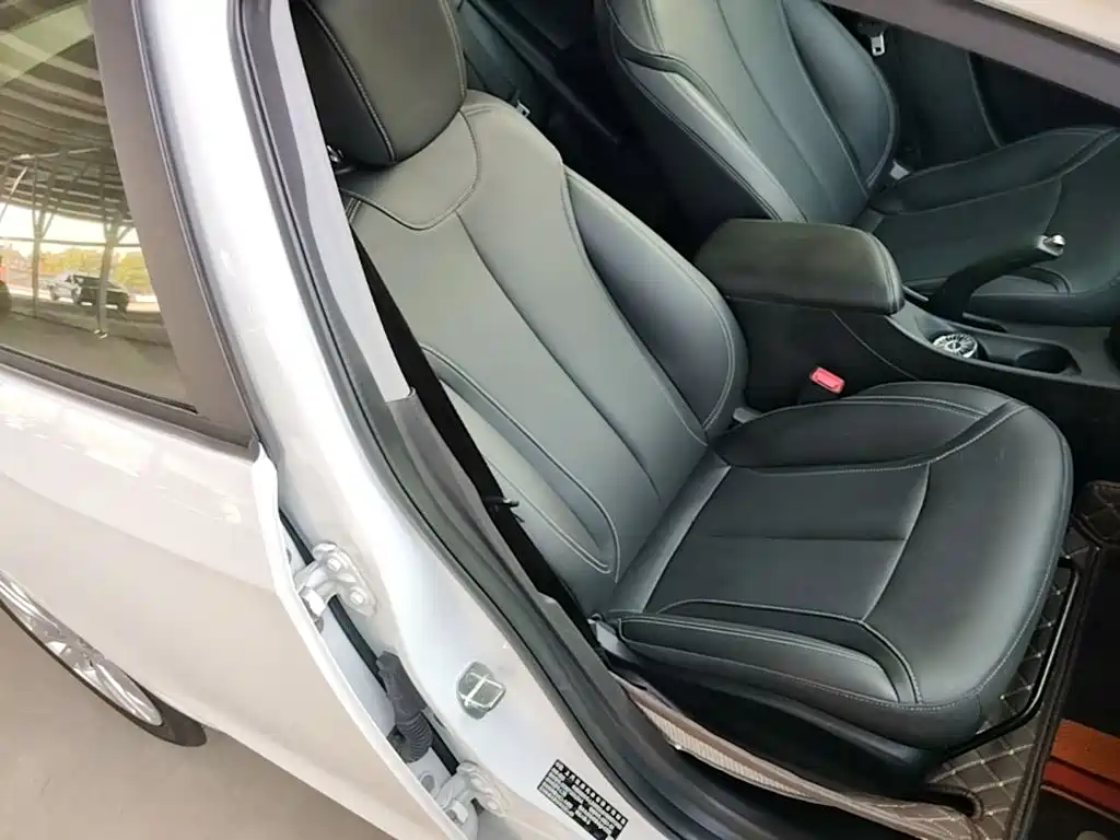 Buick Excelle — миниатюра 25