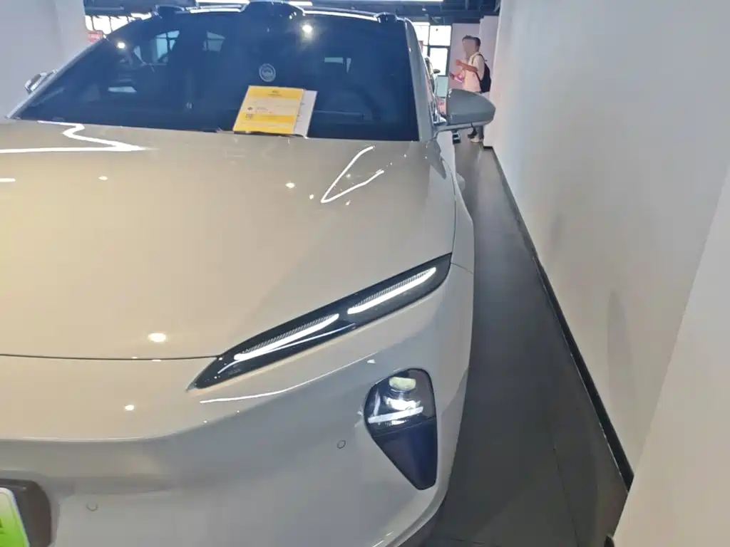 NIO ET5T — миниатюра 24
