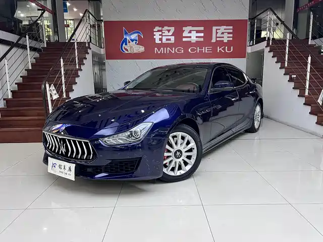 MASERATI GHIBLI